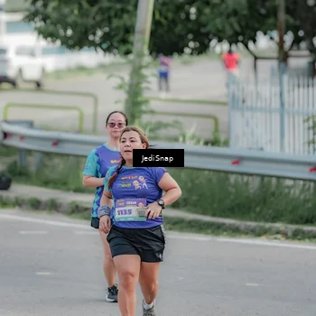 Runner Photo 8336362