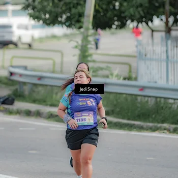 Runner Photo 8336371