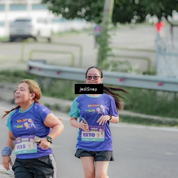 Runner Photo 8336403