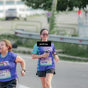 Runner Photo 8336404