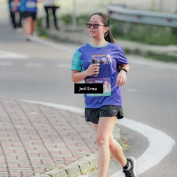 Runner Photo 8336422