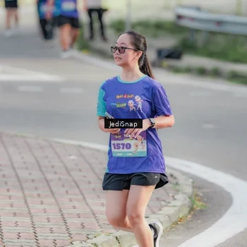 Runner Photo 8336429