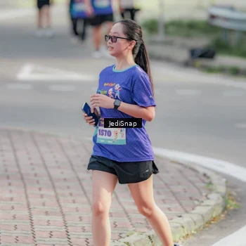 Runner Photo 8336430