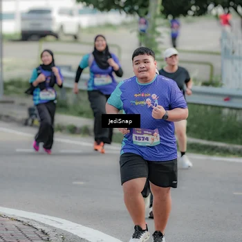 Runner Photo 8336460