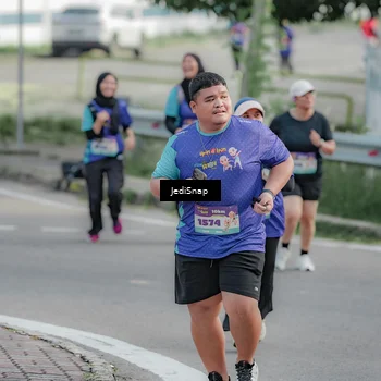 Runner Photo 8336461