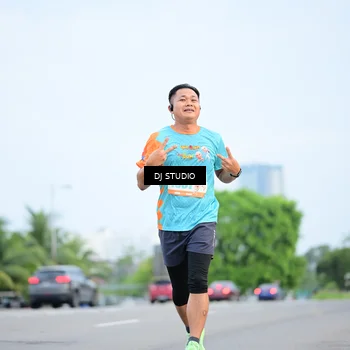 Runner Photo 8336476