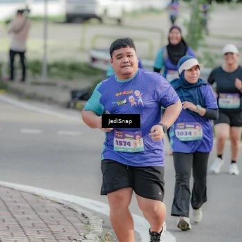 Runner Photo 8336484