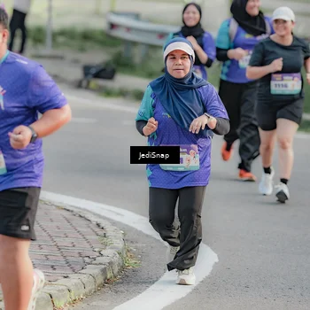 Runner Photo 8336511