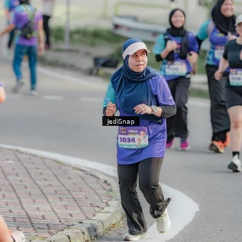 Runner Photo 8336515