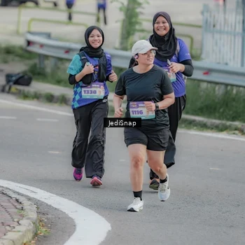 Runner Photo 8336518