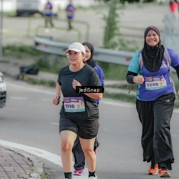 Runner Photo 8336533