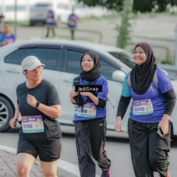 Runner Photo 8336552