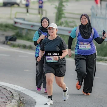Runner Photo 8336555