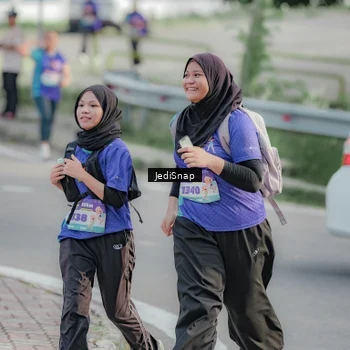 Runner Photo 8336573