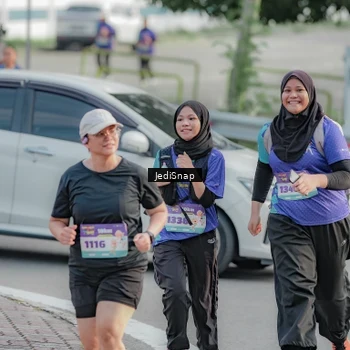 Runner Photo 8336577