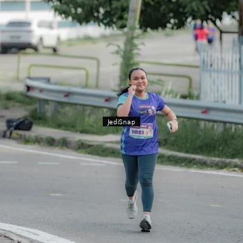 Runner Photo 8336582