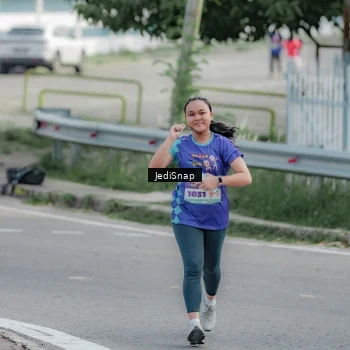 Runner Photo 8336605