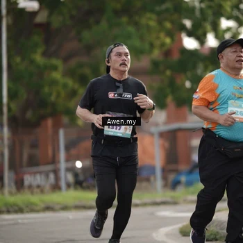Runner Photo 8336645
