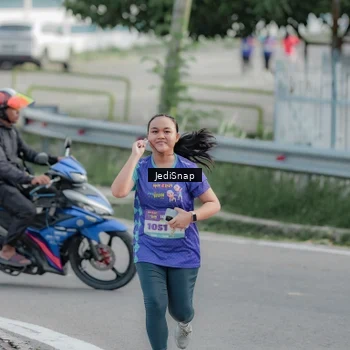 Runner Photo 8336660