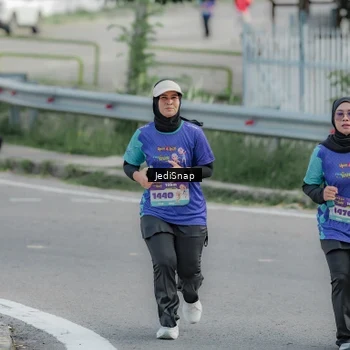 Runner Photo 8336671