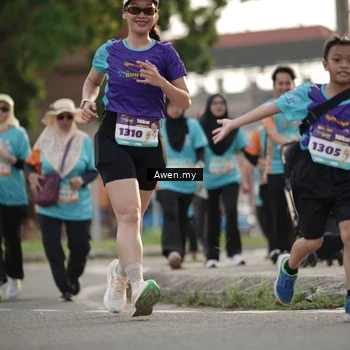Runner Photo 8336673
