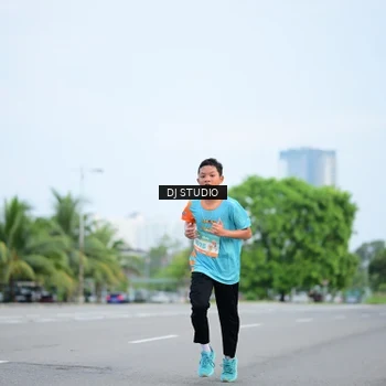 Runner Photo 8336687