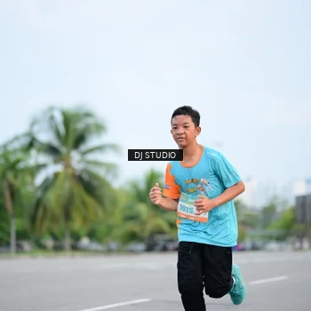 Runner Photo 8336697