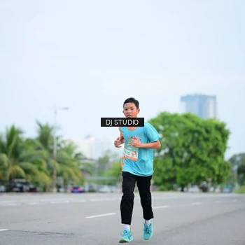 Runner Photo 8336699