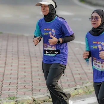 Runner Photo 8336722