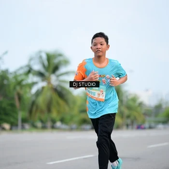 Runner Photo 8336724