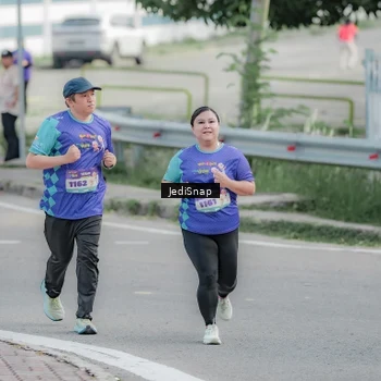 Runner Photo 8336738