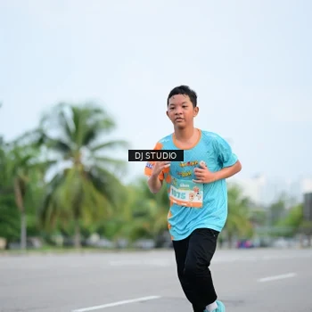 Runner Photo 8336750