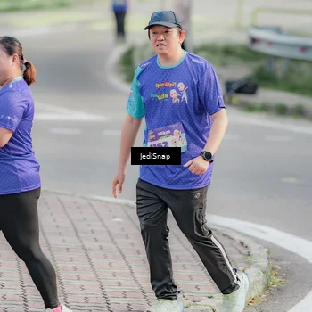 Runner Photo 8336794
