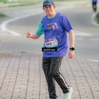 Runner Photo 8336803