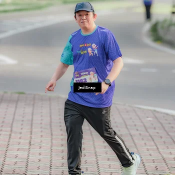 Runner Photo 8336822