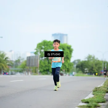 Runner Photo 8336823