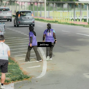 Runner Photo 8336850