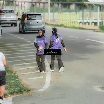 Runner Photo 8336861