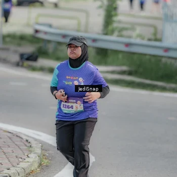 Runner Photo 8336869