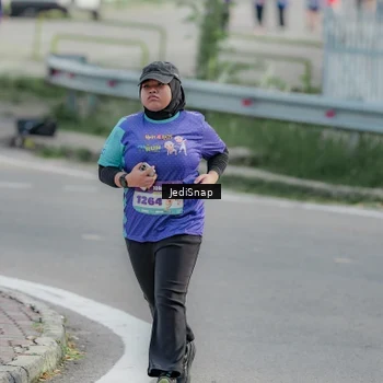 Runner Photo 8336879
