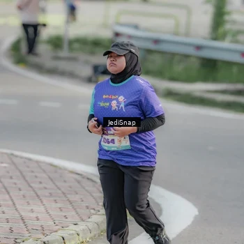 Runner Photo 8336883