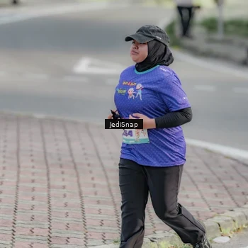 Runner Photo 8336893