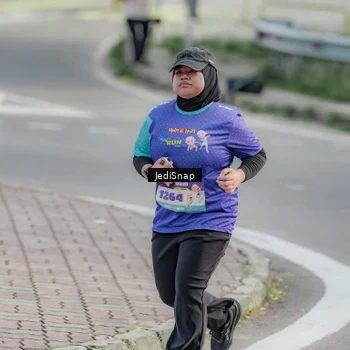Runner Photo 8336897