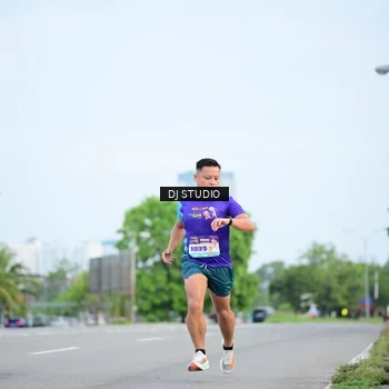 Runner Photo 8336984