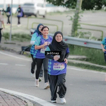 Runner Photo 8336998