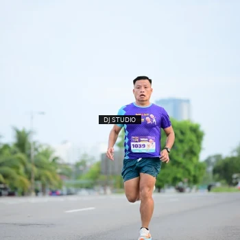 Runner Photo 8337000