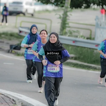 Runner Photo 8337004