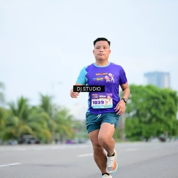 Runner Photo 8337008