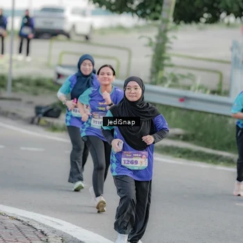 Runner Photo 8337015