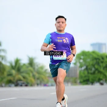 Runner Photo 8337019